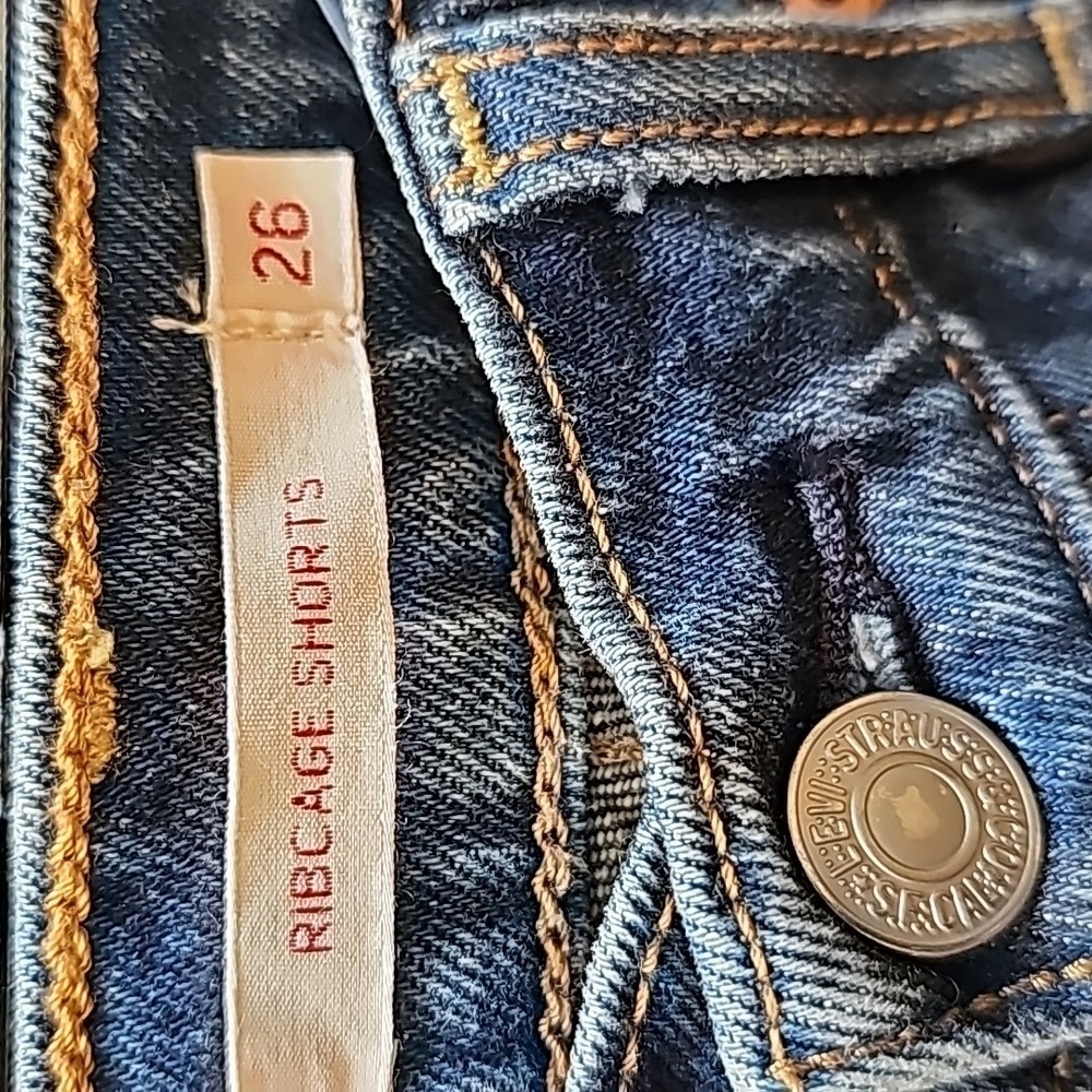 Levi's Premium Denim Shorts - Picture 5 of 5
